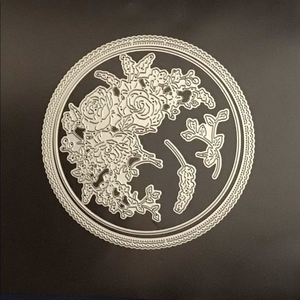 Tattered Lace 5‎ pc floral set of round dies.